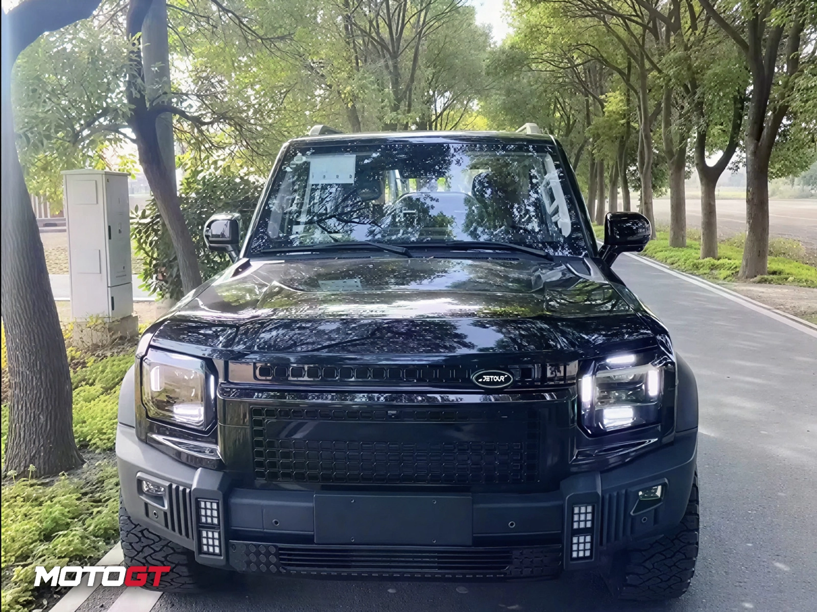 شيل امامي JETOUR T2 من تصميم اربان اديشن — 3